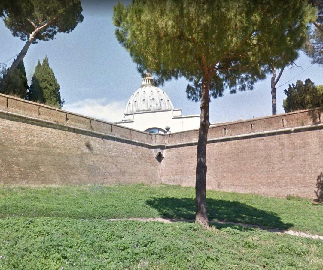 Nicolò V Studios Roma Esterno foto